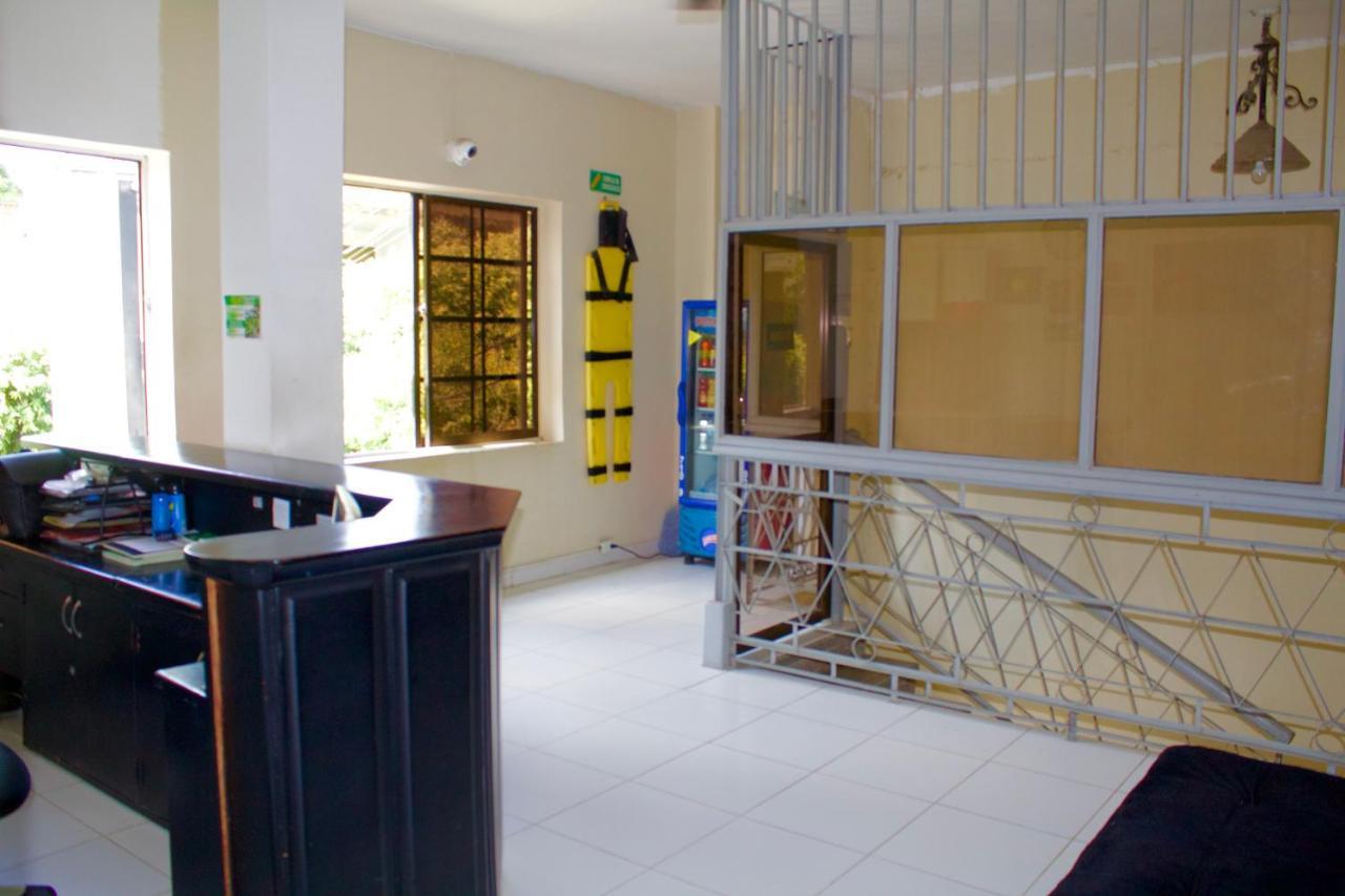 Riviera Central Hotel Monteria Exterior photo